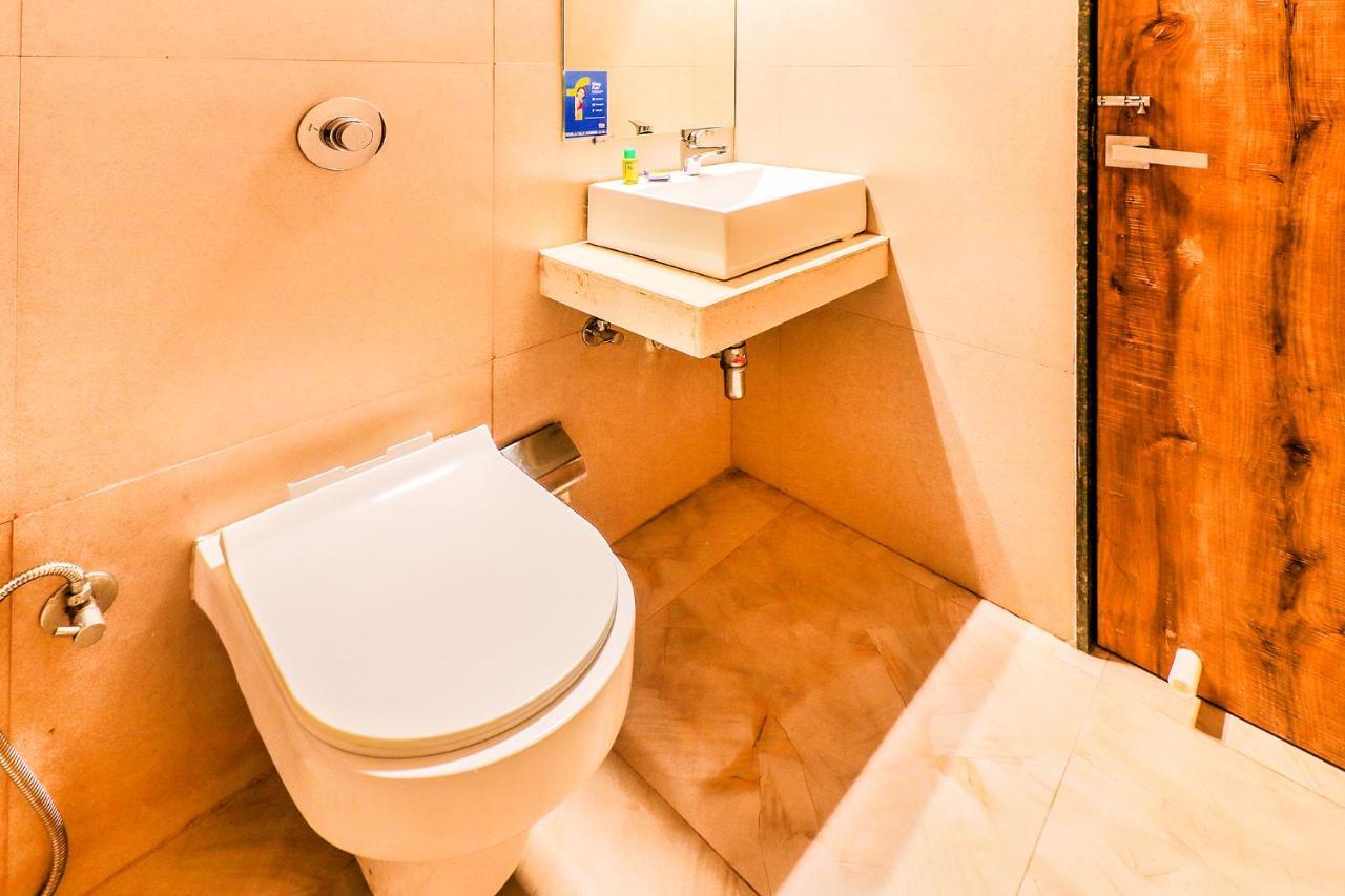 Hotel Byaris International By Bizzgrow Hotels 뭄바이 외부 사진