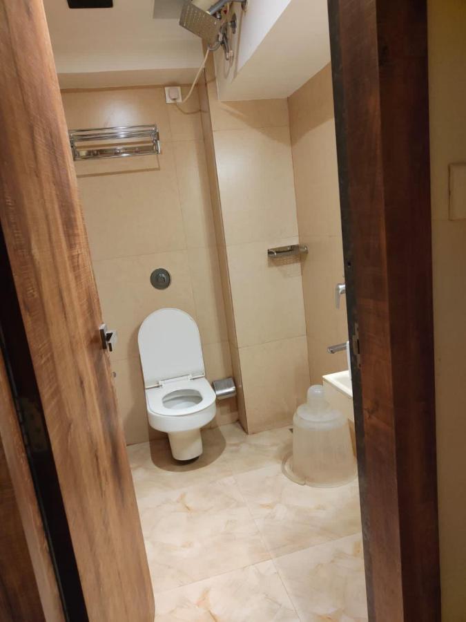 Hotel Byaris International By Bizzgrow Hotels 뭄바이 외부 사진