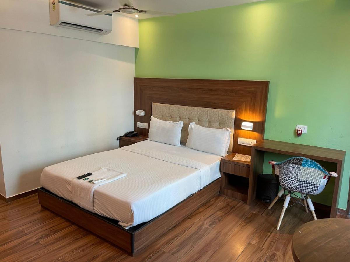 Hotel Byaris International By Bizzgrow Hotels 뭄바이 외부 사진